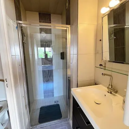 L'Escale Des Voyageurs Appartement Chalindrey Buitenkant foto